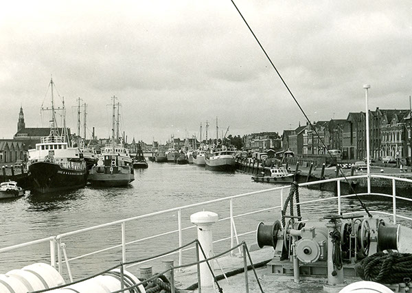 19_Prospekta_im_Hafen